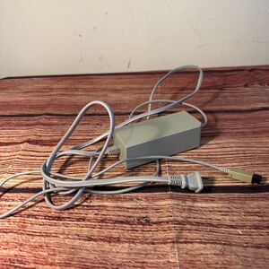 OEM Nintendo GENUINE Original Official Wii RVL-002 (USA) AC Adapter Power Supply